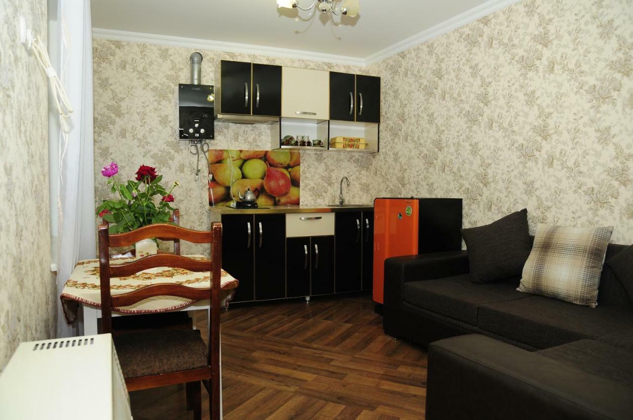 Guest House Ivo Боржоми Екстериор снимка