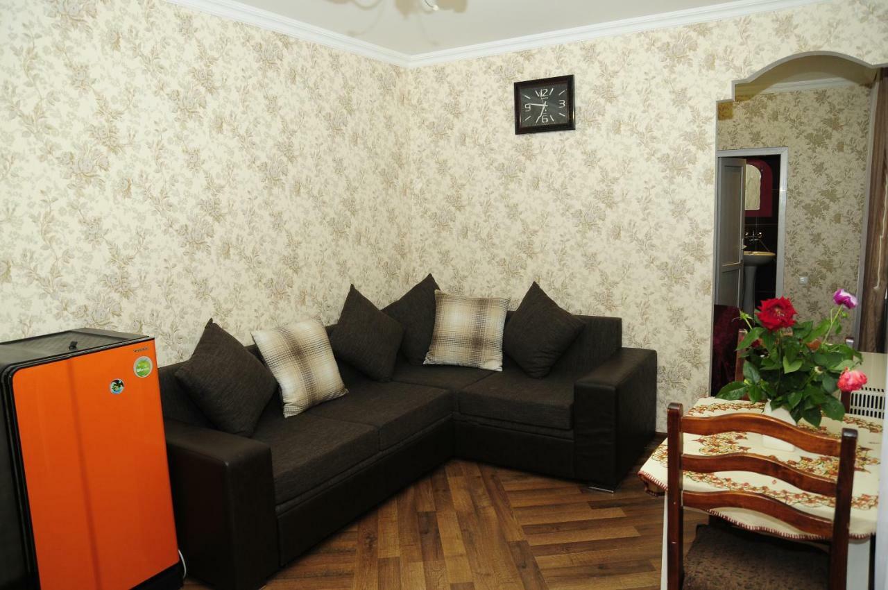 Guest House Ivo Боржоми Екстериор снимка