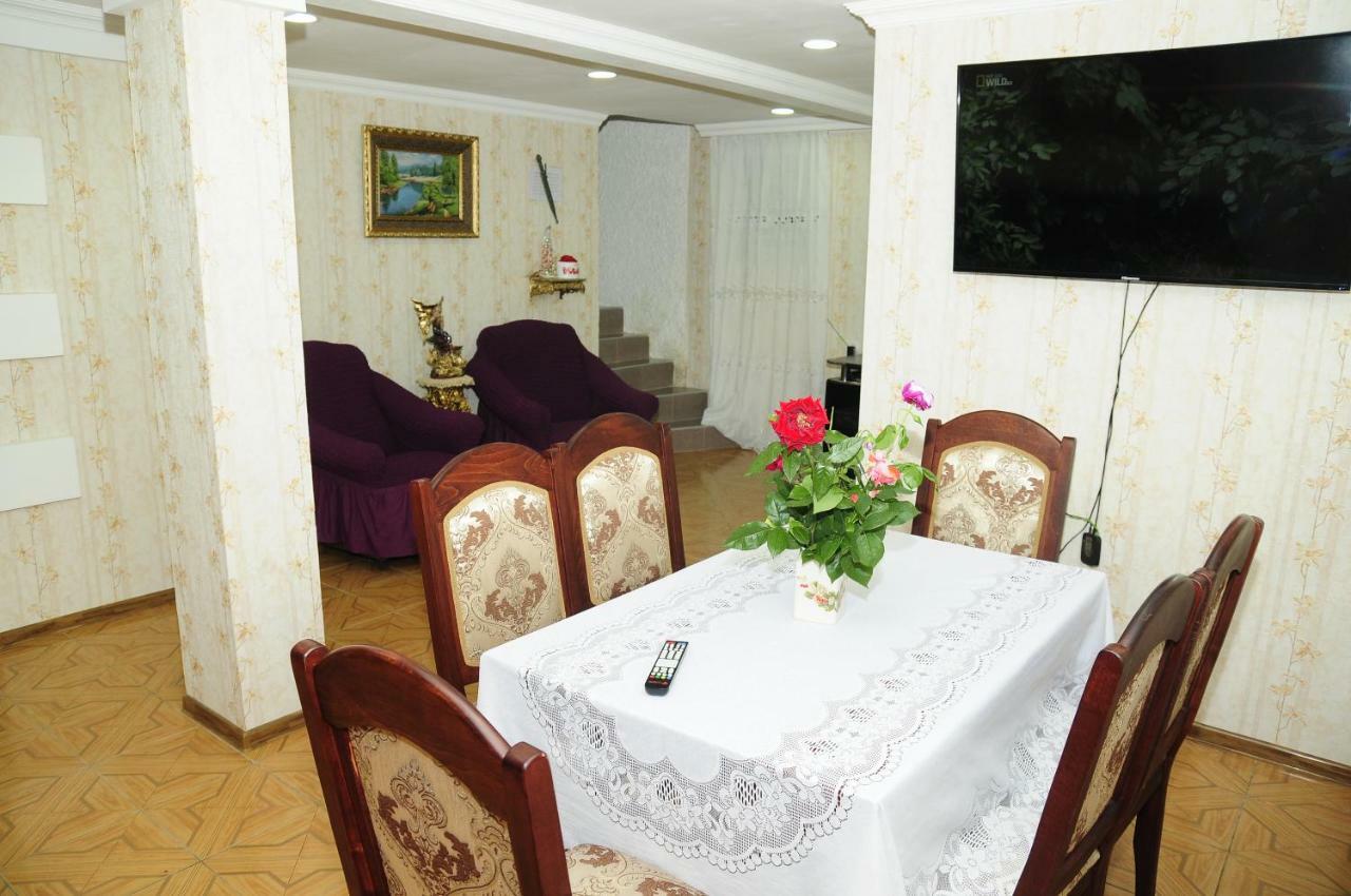 Guest House Ivo Боржоми Екстериор снимка